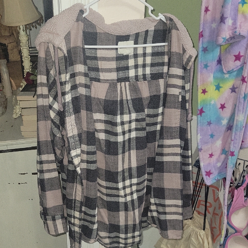 American Eagle Button Up Top With Hood, Large